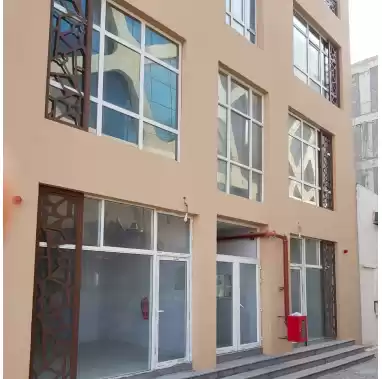 مسکونی املاک آماده 7+ اتاق خواب U/F ساختمان  برای فروش که در السد , دوحه #7811 - 1  image 